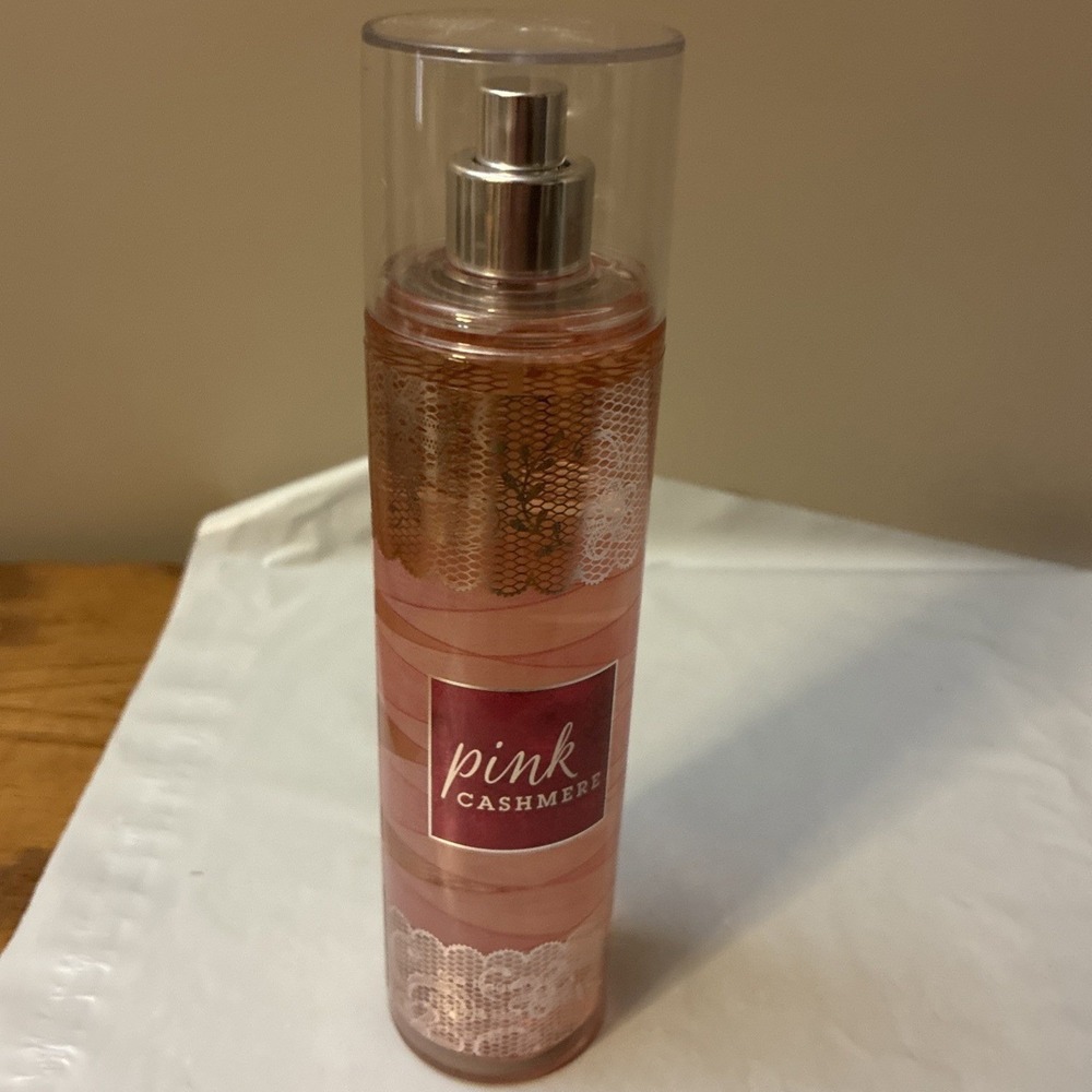 Bath & Body Works Pink Cashmere Fragrance Mist 8fl Oz Discontinued New